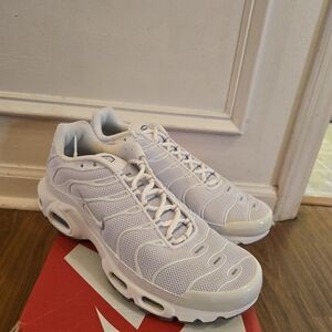 Nike Air Max Plus Triple White